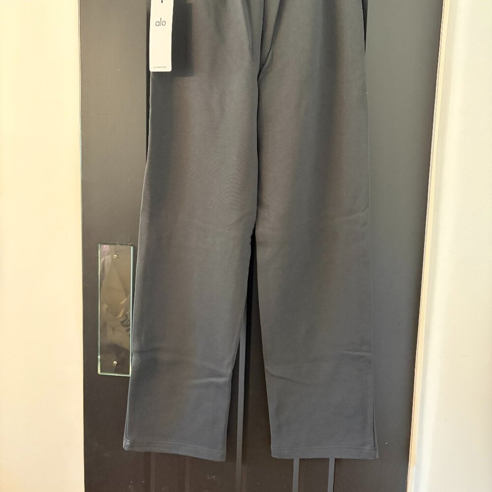 Alo Yoga Accolade Straight Leg Sweatpant – Anthracite – XS – NWT - Picture 4 of 7